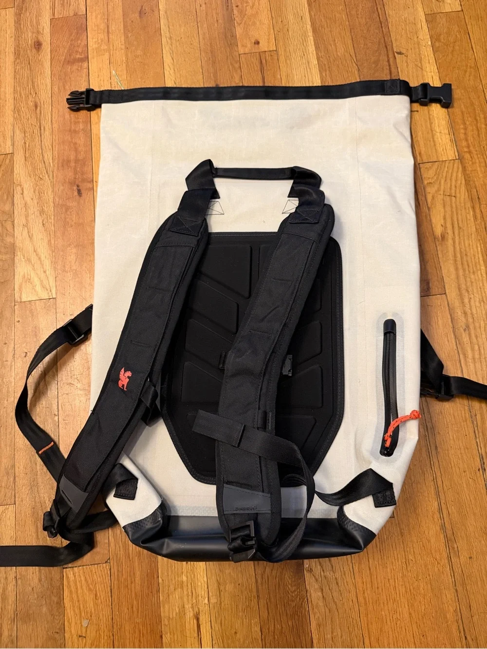 Chrome industries Urban Ex 30 L roll top future white - barely used